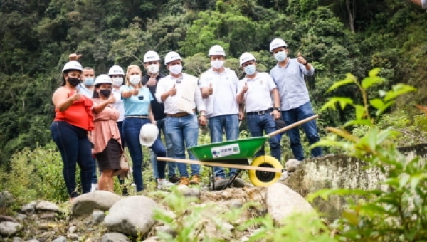 CORTOLIMA firma convenio con la Alcaldía de San Antonio para la mitigación del riesgo