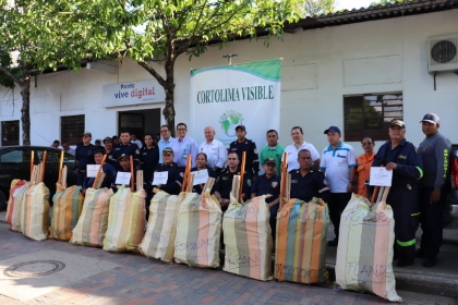 Cortolima entrega kit de emergencias para enfrentar la próxima temporada de menos lluvias