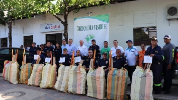 Cortolima entrega kit de emergencias para enfrentar la próxima temporada de menos lluvias