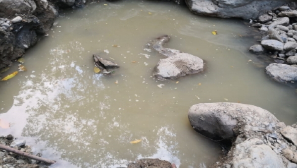 Río “La Yuca” de Santa Isabel, resultó afectado por actividad minera ilícita