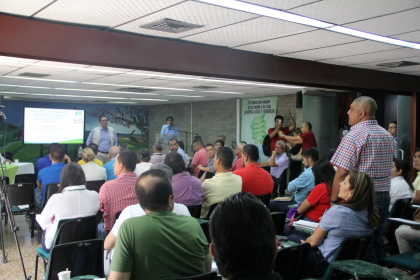 Socialización PMT Av. Mirolindo autorizando la construcción del colector las Quintas y mejoramiento colector “Ferrocarril”