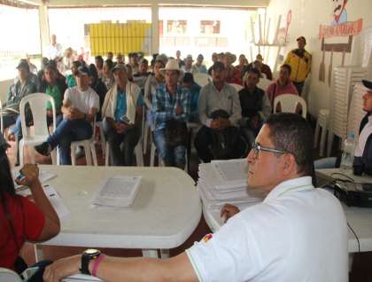 Cortolima firma convenios de cooperación con JAC de Las Hermosas para descontaminar el río Amoyá