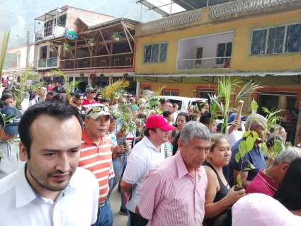 La iglesia, feligreses y Cortolima le cumplieron al ambiente