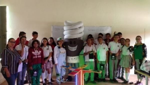 "Posconsumo al Colegio" llegó a Ibagué