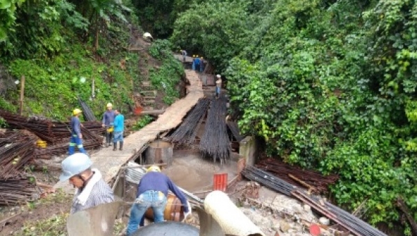 A pesar de las fuertes lluvias, la construcción del Colector de "La Guadaleja" continua su construcción sin novedad
