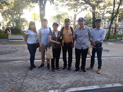 Expertos en osos de la China se interesan por el de anteojos