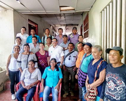 Comunidades indígenas comprometidos con la protección de los recursos naturales
