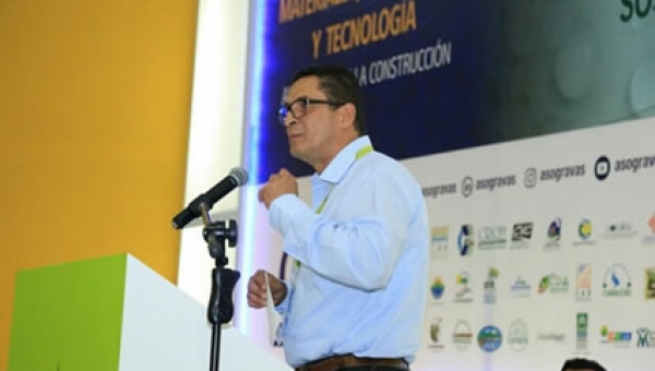 Culmina diálogo de la industria de agregados y autoridades ambientales regionales