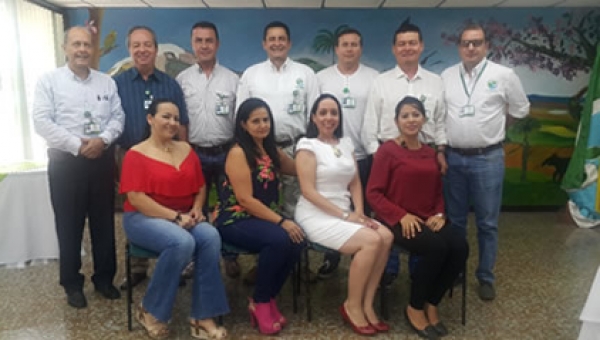 Reconocimiento a los Funcionarios y Colaboradores Destacados de Cortolima semestre B de 2016