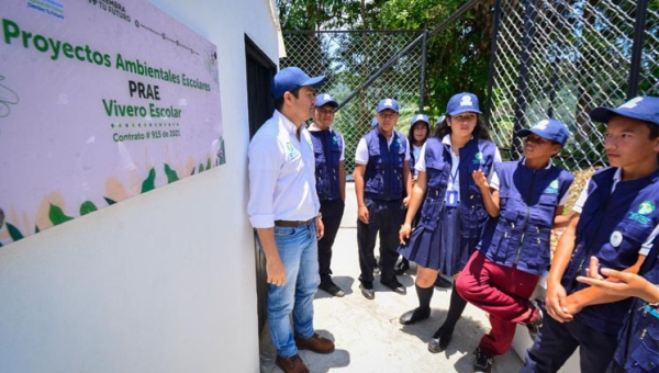 Cortolima fortalece la educación ambiental de niños y niñas del Tolima: Entregó vivero escolar en El Líbano